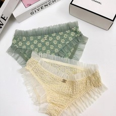 配包装 🌟【一盒2件 】(均码,建议90斤-120斤) 🌟Chanel 香奈儿 经典字母logo 镂空性感小内裤 , 配包装 🌟【一盒2件 】(均码,建议90斤-120斤) 🌟Chanel 香奈儿 经典字母logo 镂空性感小内裤 ,