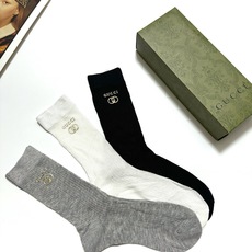 配包装 🌟【一盒3 双】 🌟Gucci 古琦 经典字母logo 超薄透气中筒袜 ,ins超火爆空调袜,潮人必备 ,经典 配包装 🌟【一盒3 双】 🌟Gucci 古琦 经典字母logo 超薄透气中筒袜 ,ins超火爆空调袜,潮人必备 ,经典
