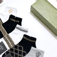 配包装 🌟【一盒5双】男女同款 🌟Versace 范思哲 经典logo 纯棉短袜 ,ins超火爆短袜,纯棉面料,潮 配包装 🌟【一盒5双】男女同款 🌟Versace 范思哲 经典logo 纯棉短袜 ,ins超火爆短袜,纯棉面料,潮
