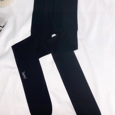 配包装 【一盒一双】🌟Saint Laurent#圣罗兰经典植绒YSL字母丝袜 🌟Rose同款🌟超多明星带货!黑丝也能穿 配包装 【一盒一双】🌟Saint Laurent#圣罗兰经典植绒YSL字母丝袜 🌟Rose同款🌟超多明星带货!黑丝也能穿