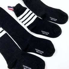 配原版盒 🌟【一盒2 双】 🌟THOM BROWNE · 桑姆 布朗尼❗ 🌟超级爆款!网红小腿袜,中筒袜+长筒袜,经典爆 配原版盒 🌟【一盒2 双】 🌟THOM BROWNE · 桑姆 布朗尼❗ 🌟超级爆款!网红小腿袜,中筒袜+长筒袜,经典爆