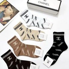 配包装 🌟【一盒5 双】 🌟Chanel 香奈儿 经典字母logo 双C短筒袜 ,ins超火爆短袜,纯棉面料,潮人 配包装 🌟【一盒5 双】 🌟Chanel 香奈儿 经典字母logo 双C短筒袜 ,ins超火爆短袜,纯棉面料,潮人