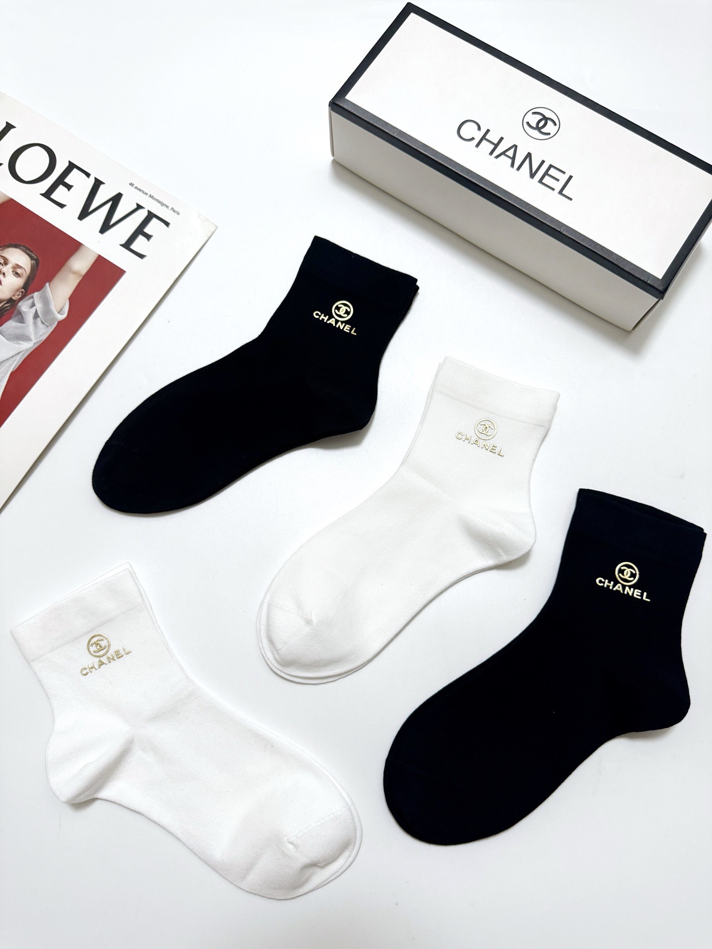 配包装 🌟【一盒5双】 🌟Chanel 香奈儿 经典字母logo 纯棉短筒袜 ,ins火爆纯色设计,潮人必备 ,个 配包装 🌟【一盒5双】 🌟Chanel 香奈儿 经典字母logo 纯棉短筒袜 ,ins火爆纯色设计,潮人必备 ,个