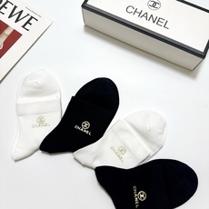 配包装 🌟【一盒5双】 🌟Chanel 香奈儿 经典字母logo 纯棉短筒袜 ,ins火爆纯色设计,潮人必备 ,个 配包装 🌟【一盒5双】 🌟Chanel 香奈儿 经典字母logo 纯棉短筒袜 ,ins火爆纯色设计,潮人必备 ,个