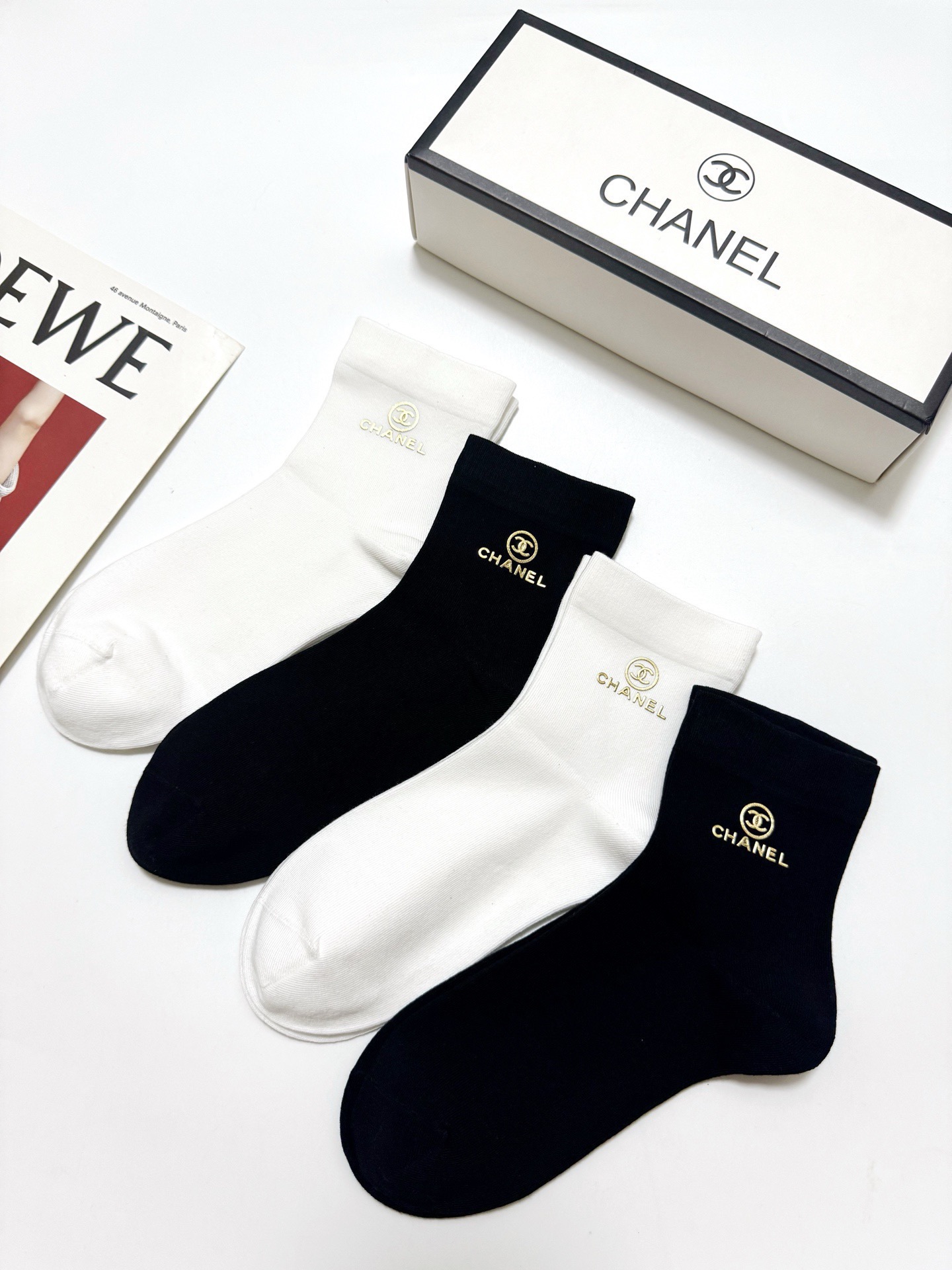 配包装 🌟【一盒5双】 🌟Chanel 香奈儿 经典字母logo 纯棉短筒袜 ,ins火爆纯色设计,潮人必备 ,个 配包装 🌟【一盒5双】 🌟Chanel 香奈儿 经典字母logo 纯棉短筒袜 ,ins火爆纯色设计,潮人必备 ,个