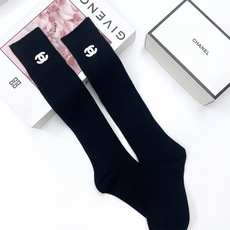 配包装 🌟【一盒一双】 🌟Chanel 香奈儿 经典双C字母logo纯棉长筒袜 小腿袜 🌟ins爆款!专柜在售ing 配包装 🌟【一盒一双】 🌟Chanel 香奈儿 经典双C字母logo纯棉长筒袜 小腿袜 🌟ins爆款!专柜在售ing