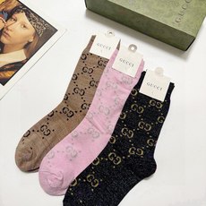配包装 🌟【一盒3双】 🌟Gucci 古奇 爆款金银丝中筒袜 。双针 混纺金银丝材质,超完美结合,款式经典,专柜同步发售 配包装 🌟【一盒3双】 🌟Gucci 古奇 爆款金银丝中筒袜 。双针 混纺金银丝材质,超完美结合,款式经典,专柜同步发售