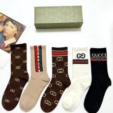 配包装 🌟【一盒5 双】 🌟Gucci 古琦 经典字母logo 纯棉中筒袜 ,ins超火爆配色 ,纯棉面料,潮人必 配包装 🌟【一盒5 双】 🌟Gucci 古琦 经典字母logo 纯棉中筒袜 ,ins超火爆配色 ,纯棉面料,潮人必