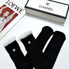 配包装 🌟【一盒一双】 🌟Chanel 香奈儿 经典字母logo镂空 长筒袜 小腿袜 🌟重工装饰个性时尚 🌟ins爆款 配包装 🌟【一盒一双】 🌟Chanel 香奈儿 经典字母logo镂空 长筒袜 小腿袜 🌟重工装饰个性时尚 🌟ins爆款