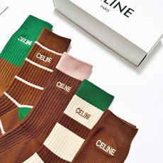 配包装 🌟【一盒5 双】 🌟Celine 赛琳 经典刺绣字母logo 纯棉混纺中筒袜 ,软糯亲肤,ins超火爆配色 配包装 🌟【一盒5 双】 🌟Celine 赛琳 经典刺绣字母logo 纯棉混纺中筒袜 ,软糯亲肤,ins超火爆配色