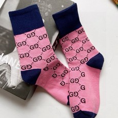 配包装【一盒五双】 🌟Gucci · 古奇❗️网红爆款出货~G家新品专柜对版袜子❗️纯棉材质织造,超级柔软舒适,罗口经典 配包装【一盒五双】 🌟Gucci · 古奇❗️网红爆款出货~G家新品专柜对版袜子❗️纯棉材质织造,超级柔软舒适,罗口经典