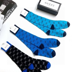 配包装 🌟【一盒3 双】 🌟Gucci 古奇 爆款双G字母 长筒袜 小腿袜 。专柜同步发售ing ,巨多明星红人同款! 配包装 🌟【一盒3 双】 🌟Gucci 古奇 爆款双G字母 长筒袜 小腿袜 。专柜同步发售ing ,巨多明星红人同款!