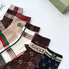 配包装 🌟【一盒5 双】 🌟Gucci 古琦 经典字母logo 纯棉短筒袜 ,男女同款 ,ins超火爆短袜,纯棉面 配包装 🌟【一盒5 双】 🌟Gucci 古琦 经典字母logo 纯棉短筒袜 ,男女同款 ,ins超火爆短袜,纯棉面