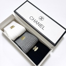 配包装 🌟【一盒3 双】 🌟 Chanel 香奈儿 经典字母logo纯棉 中筒袜 🌟经典配色个性时尚 🌟ins爆款! 配包装 🌟【一盒3 双】 🌟 Chanel 香奈儿 经典字母logo纯棉 中筒袜 🌟经典配色个性时尚 🌟ins爆款!