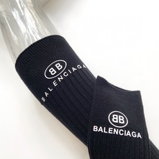配包装 🌟【一盒一双】 🌟巴黎世家 balenciaga 经典字母logo纯棉长筒袜 小腿袜 🌟重工装饰个性时尚 🌟i 配包装 🌟【一盒一双】 🌟巴黎世家 balenciaga 经典字母logo纯棉长筒袜 小腿袜 🌟重工装饰个性时尚 🌟i