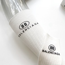 配包装 🌟【一盒一双】 🌟巴黎世家 balenciaga 经典字母logo纯棉长筒袜 小腿袜 🌟重工装饰个性时尚 🌟i 配包装 🌟【一盒一双】 🌟巴黎世家 balenciaga 经典字母logo纯棉长筒袜 小腿袜 🌟重工装饰个性时尚 🌟i
