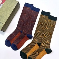 配包装 🌟【一盒2双】 🌟Gucci 古奇 爆款金银丝长筒袜 小腿袜。原单品质!双针针织混纺金银丝材质,超完美结合,款式 配包装 🌟【一盒2双】 🌟Gucci 古奇 爆款金银丝长筒袜 小腿袜。原单品质!双针针织混纺金银丝材质,超完美结合,款式