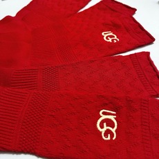 配包装 🌟【一盒3双】 🌟UGG 经典字母 logo刺绣羊毛 混纺中筒袜 !超级软糯亲肤! 🌟ins爆款!专柜在售in 配包装 🌟【一盒3双】 🌟UGG 经典字母 logo刺绣羊毛 混纺中筒袜 !超级软糯亲肤! 🌟ins爆款!专柜在售in