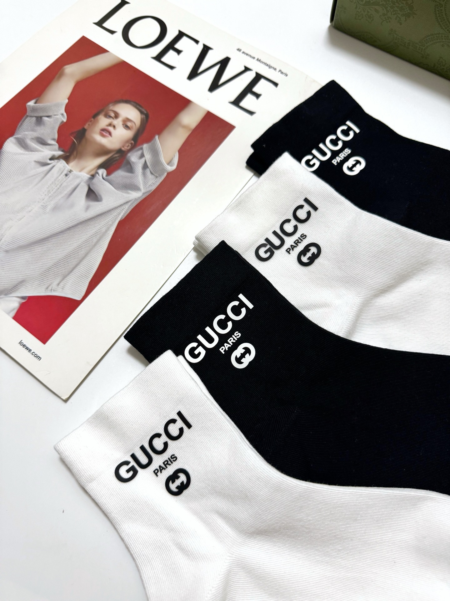 配包装 🌟【一盒4双】 🌟Gucci 古琦 经典字母logo 纯棉中筒袜 经典纯色短袜 🌟ins爆款！专柜在售ing 🌟