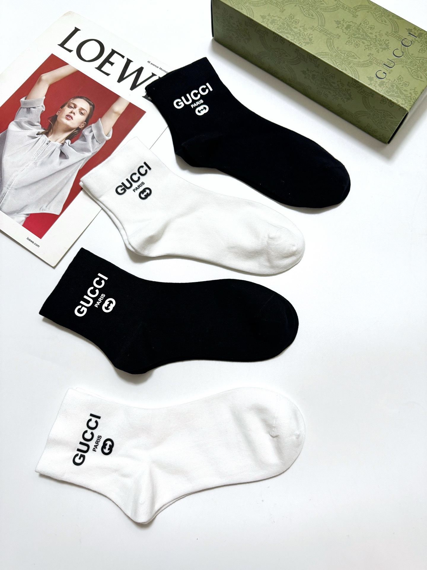 配包装 🌟【一盒4双】 🌟Gucci 古琦 经典字母logo 纯棉中筒袜 经典纯色短袜 🌟ins爆款！专柜在售ing 🌟