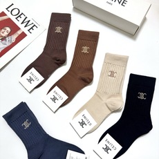 配包装 🌟【一盒5 双】 🌟Celine 赛琳 经典刺绣字母logo 羊绒混纺中筒袜 ,软糯亲肤,ins超火爆配色 配包装 🌟【一盒5 双】 🌟Celine 赛琳 经典刺绣字母logo 羊绒混纺中筒袜 ,软糯亲肤,ins超火爆配色