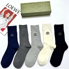 配包装 🌟【一盒5 双】 🌟Gucci 古琦 经典刺绣字母logo 纯棉 混纺中筒袜 ,软糯亲肤,ins超火爆配色 配包装 🌟【一盒5 双】 🌟Gucci 古琦 经典刺绣字母logo 纯棉 混纺中筒袜 ,软糯亲肤,ins超火爆配色
