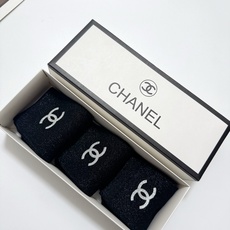 配包装 🌟【一盒3双】 🌟Chanel 香奈儿 经典字母logo 金银丝混纺 纯棉中筒袜 ,重工配饰,ins超火爆红人 配包装 🌟【一盒3双】 🌟Chanel 香奈儿 经典字母logo 金银丝混纺 纯棉中筒袜 ,重工配饰,ins超火爆红人