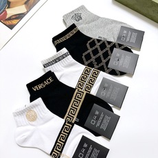 配包装 🌟【一盒5双】男女同款 🌟Versace 范思哲 经典logo 纯棉短袜 ,ins超火爆短袜,纯棉面料,潮 配包装 🌟【一盒5双】男女同款 🌟Versace 范思哲 经典logo 纯棉短袜 ,ins超火爆短袜,纯棉面料,潮