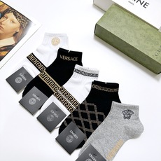配包装 🌟【一盒5双】男女同款 🌟Versace 范思哲 经典logo 纯棉短袜 ,ins超火爆短袜,纯棉面料,潮 配包装 🌟【一盒5双】男女同款 🌟Versace 范思哲 经典logo 纯棉短袜 ,ins超火爆短袜,纯棉面料,潮