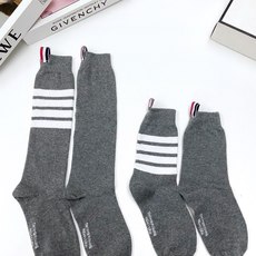 配原版盒 🌟【一盒2 双】 🌟THOM BROWNE · 桑姆 布朗尼❗ 🌟超级爆款!网红小腿袜,中筒袜+长筒袜,经典爆 配原版盒 🌟【一盒2 双】 🌟THOM BROWNE · 桑姆 布朗尼❗ 🌟超级爆款!网红小腿袜,中筒袜+长筒袜,经典爆