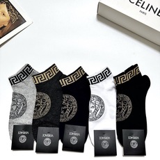 配包装 🌟【一盒5双】男女同款 🌟Versace 范思哲 经典logo 纯棉短袜 ,ins超火爆短袜,纯棉面料,潮 配包装 🌟【一盒5双】男女同款 🌟Versace 范思哲 经典logo 纯棉短袜 ,ins超火爆短袜,纯棉面料,潮