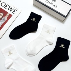 配包装 🌟【一盒5双】 🌟Chanel 香奈儿 经典字母logo 纯棉短筒袜 ,ins火爆纯色设计,潮人必备 ,个 配包装 🌟【一盒5双】 🌟Chanel 香奈儿 经典字母logo 纯棉短筒袜 ,ins火爆纯色设计,潮人必备 ,个