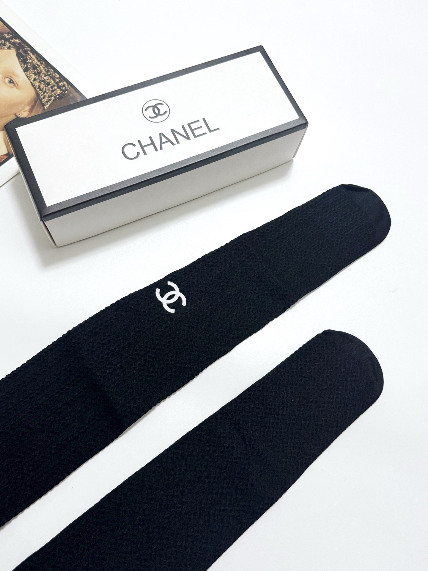 配包装 🌟【一盒一双】 🌟Chanel 香奈儿  爆款麻花纹 双C 字母 打底裤袜 🌟好看到爆炸 欧美大牌天鹅绒 丝袜 