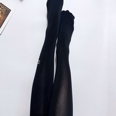 配包装 【一盒一双】 🌟Chanel香奈儿 双C 字母丝袜 🌟好看到爆炸 ,超火爆欧美大牌丝袜🔥一比一高版本制作,可以看 配包装 【一盒一双】 🌟Chanel香奈儿 双C 字母丝袜 🌟好看到爆炸 ,超火爆欧美大牌丝袜🔥一比一高版本制作,可以看
