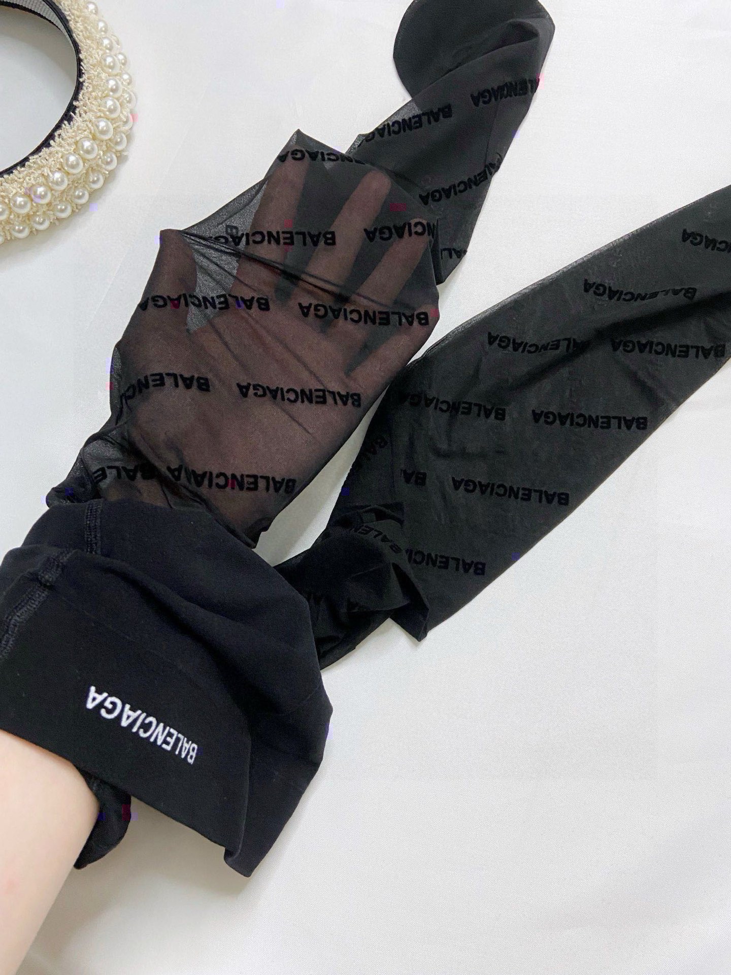 高版本【腰部印胶logo】  配包装 【一盒一双】🌟Balenciaga巴黎世家字母丝袜 🌟好看到爆炸 ，欧美大牌丝袜🔥