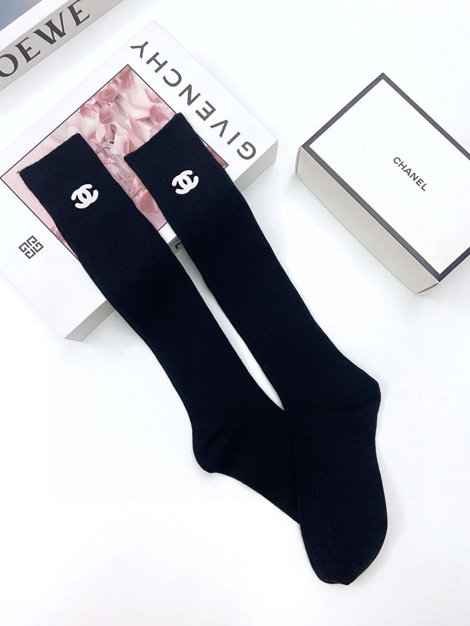 配包装 🌟【一盒一双】 🌟Chanel 香奈儿 经典双C字母logo纯棉长筒袜  小腿袜 🌟ins爆款！专柜在售ing 