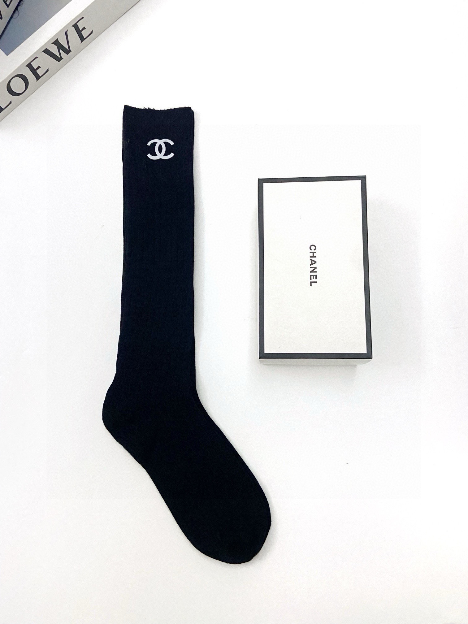 配包装 🌟【一盒一双】 🌟Chanel 香奈儿 经典字母logo纯棉长筒袜  小腿袜 🌟重工装饰个性时尚 🌟ins爆款！