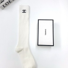 配包装 🌟【一盒一双】 🌟Chanel 香奈儿 经典字母logo纯棉长筒袜 小腿袜 🌟重工装饰个性时尚 🌟ins爆款! 配包装 🌟【一盒一双】 🌟Chanel 香奈儿 经典字母logo纯棉长筒袜 小腿袜 🌟重工装饰个性时尚 🌟ins爆款!