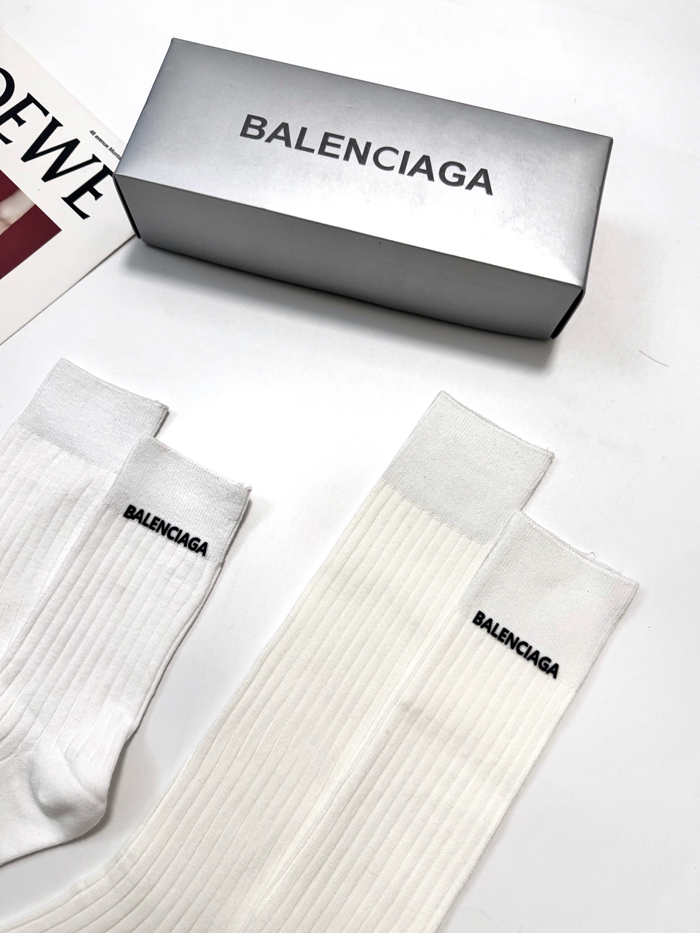 配包装 🌟【一盒2双】 🌟 巴黎世家 balenciaga 经典字母 长筒袜 短筒袜🔥双针针织材质，超完美结合，款式经典