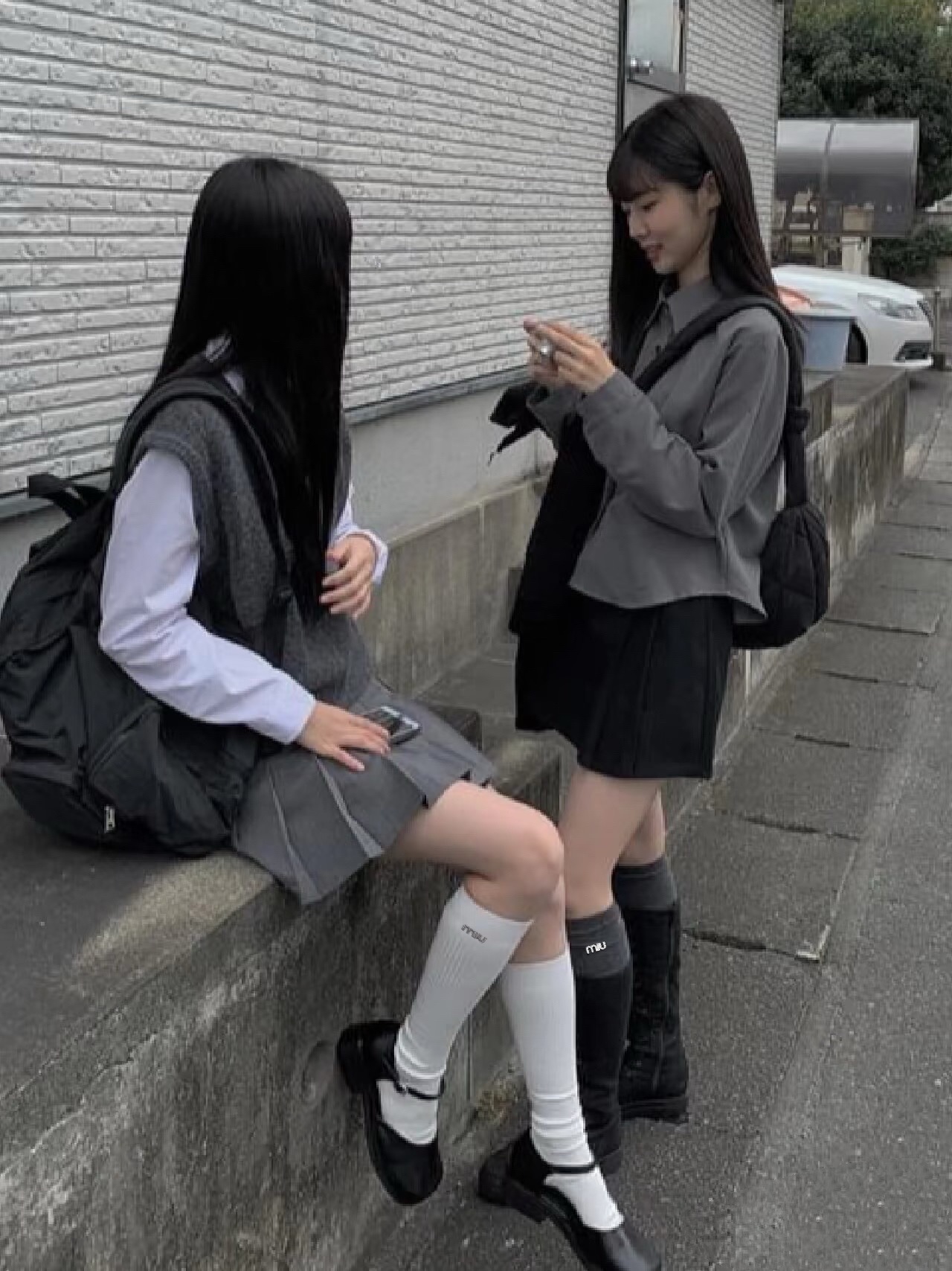 配包装 🌟【一盒2双】 🌟 miumiu 缪缪 经典字母 长筒袜 短筒袜🔥双针针织材质,超完美结合,款式经典,专柜同步发 配包装 🌟【一盒2双】 🌟 miumiu 缪缪 经典字母 长筒袜 短筒袜🔥双针针织材质,超完美结合,款式经典,专柜同步发