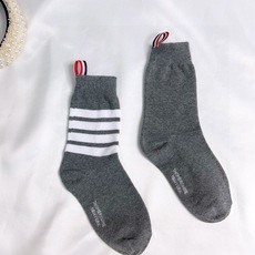 【一盒3双】 🌟THOM BROWNE · 桑姆 布朗尼❗ 🌟超级爆款网红小腿袜子❗官网同步,一直在售的炒鸡经典款❗经典 【一盒3双】 🌟THOM BROWNE · 桑姆 布朗尼❗ 🌟超级爆款网红小腿袜子❗官网同步,一直在售的炒鸡经典款❗经典