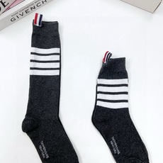 配原版盒 🌟【一盒2 双】 🌟THOM BROWNE · 桑姆 布朗尼❗ 🌟超级爆款!网红小腿袜,中筒袜+长筒袜,经典爆 配原版盒 🌟【一盒2 双】 🌟THOM BROWNE · 桑姆 布朗尼❗ 🌟超级爆款!网红小腿袜,中筒袜+长筒袜,经典爆