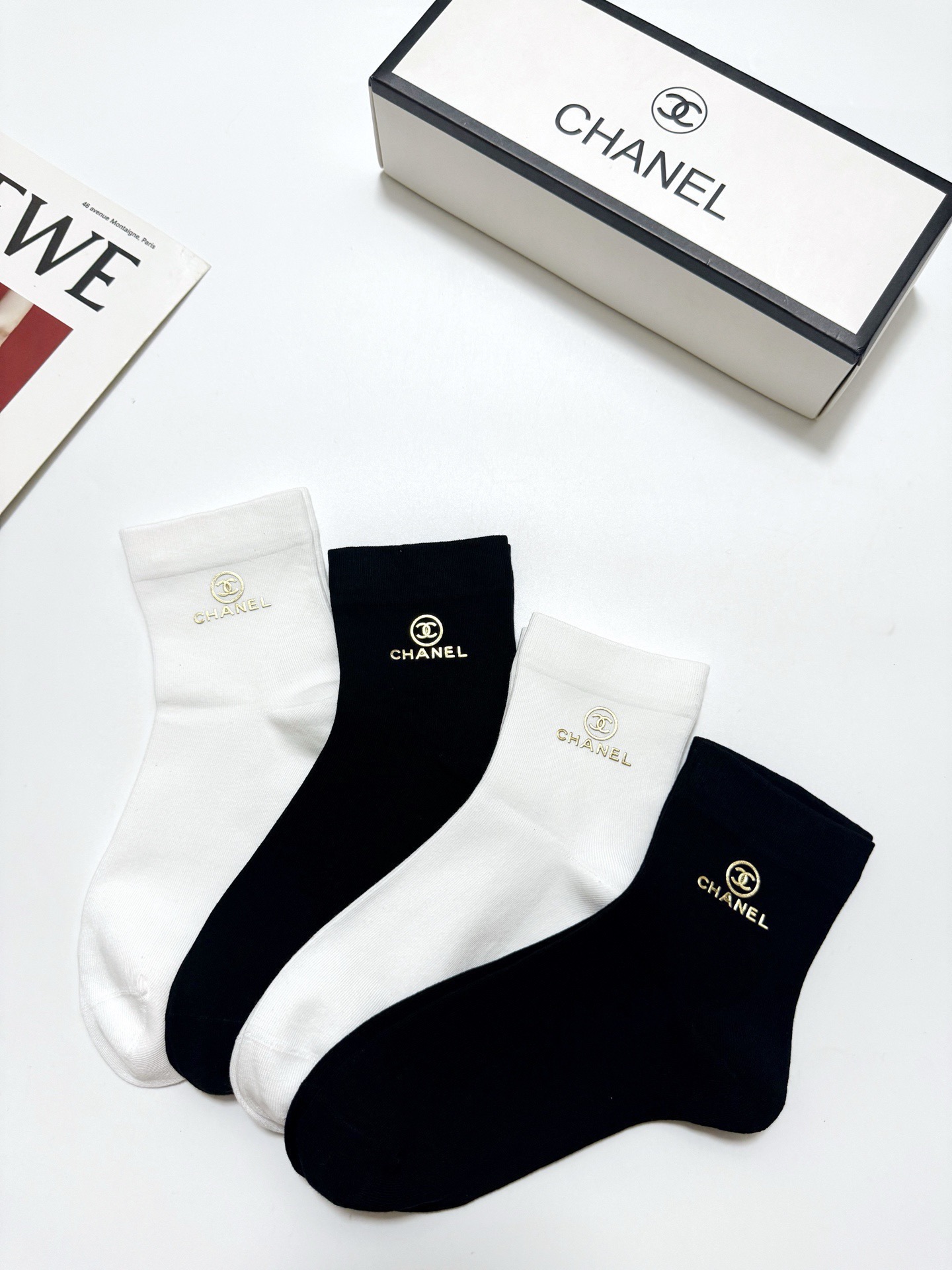 配包装 🌟【一盒5双】  🌟Chanel 香奈儿 经典字母logo 纯棉短筒袜   ，ins火爆纯色设计，潮人必备 ，个