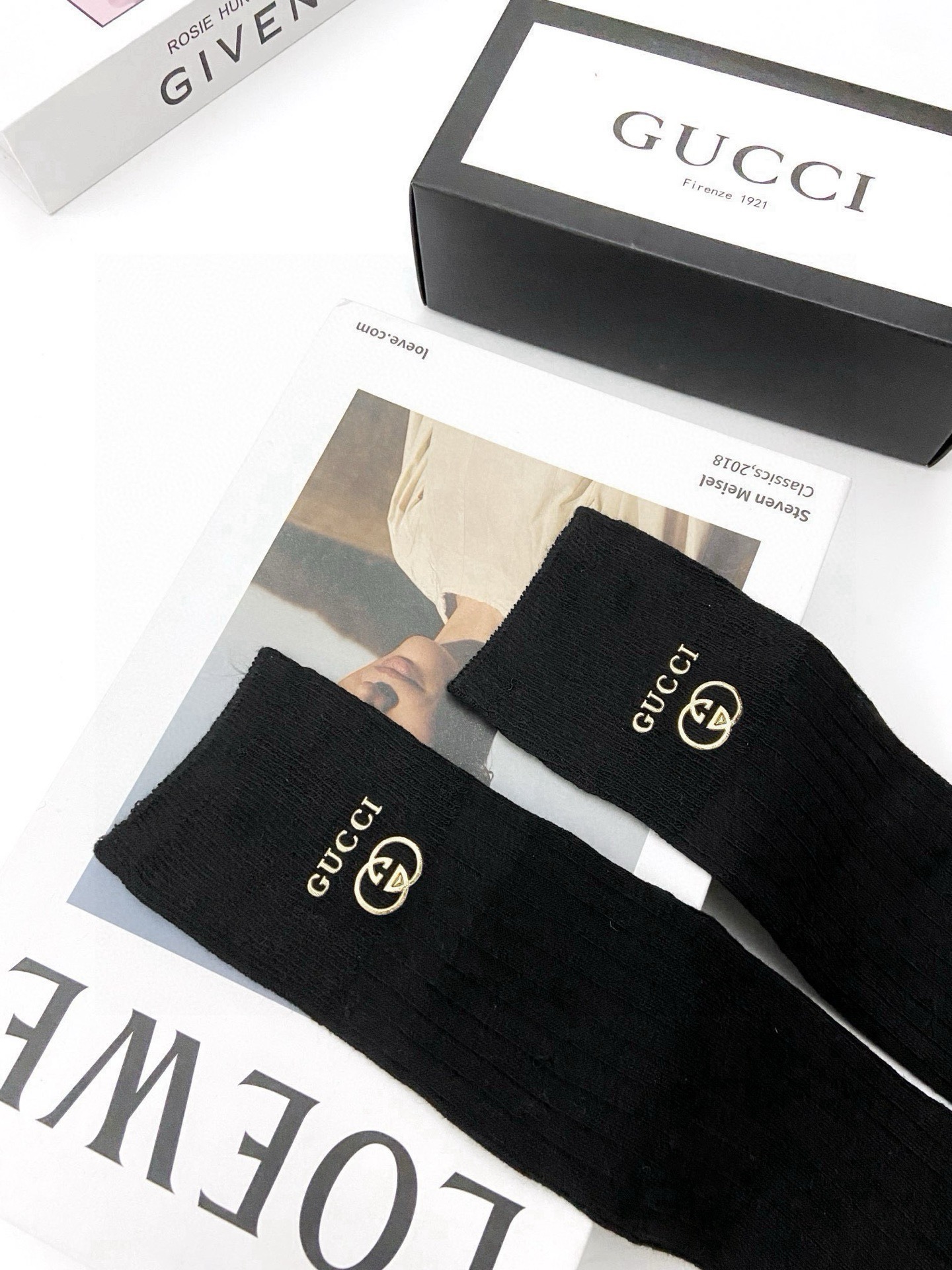 配包装 🌟【一盒一双】 🌟 Gucci 古琦 爆款经典字母 长筒袜 小腿袜🔥双针针织材质，超完美结合，款式经典，专柜同步