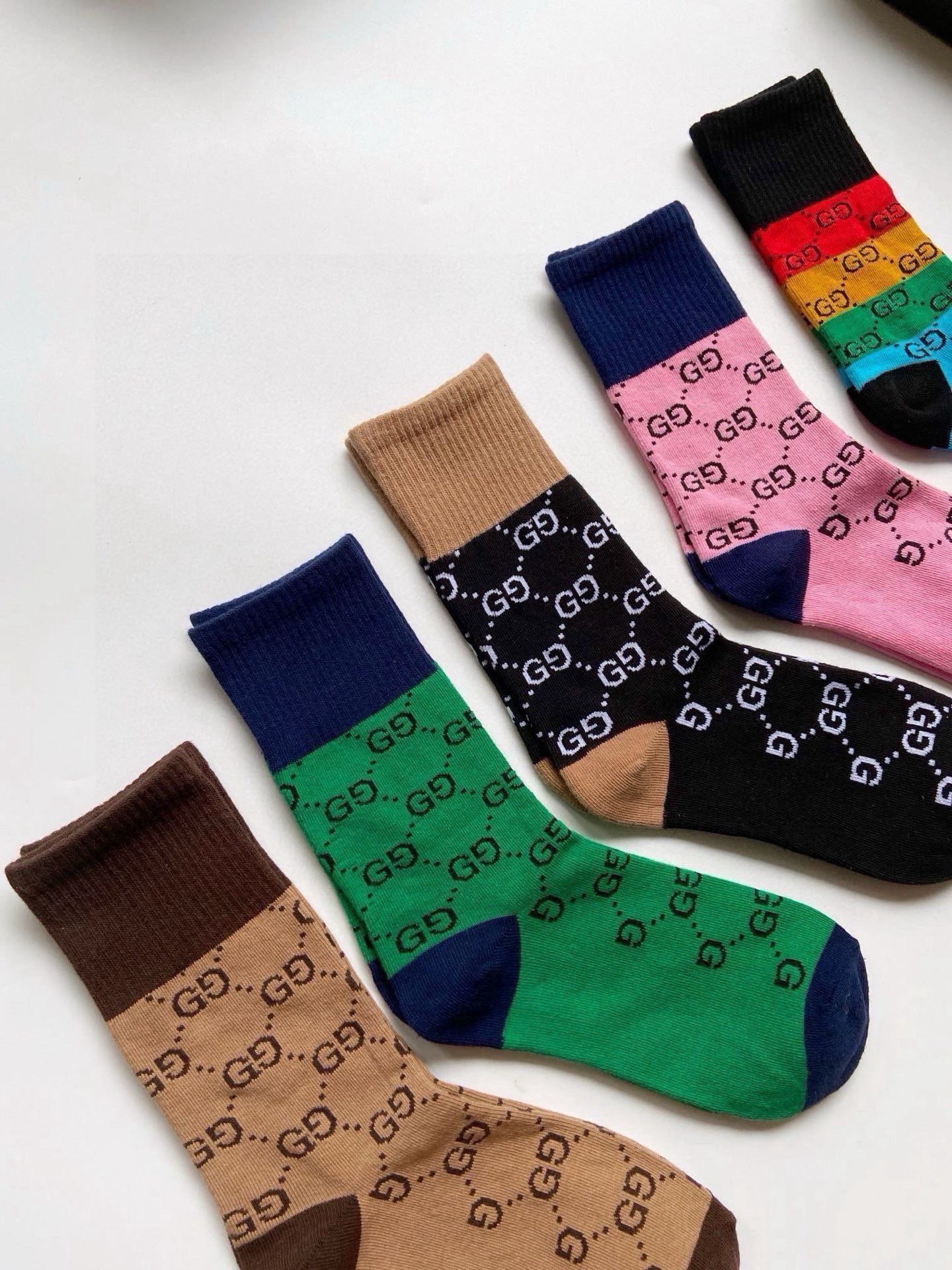配包装【一盒五双】 🌟Gucci · 古奇❗️网红爆款出货~G家新品专柜对版袜子❗️纯棉材质织造,超级柔软舒适,罗口经典 配包装【一盒五双】 🌟Gucci · 古奇❗️网红爆款出货~G家新品专柜对版袜子❗️纯棉材质织造,超级柔软舒适,罗口经典