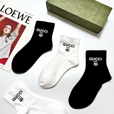 配包装 🌟【一盒4双】 🌟Gucci 古琦 经典字母logo 纯棉中筒袜 经典纯色短袜 🌟ins爆款!专柜在售ing 🌟 配包装 🌟【一盒4双】 🌟Gucci 古琦 经典字母logo 纯棉中筒袜 经典纯色短袜 🌟ins爆款!专柜在售ing 🌟