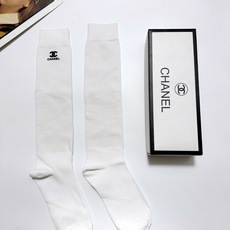 配包装 🌟【一盒一双】 🌟 Chanel 香奈儿 爆款经典字母 logo 长筒袜 小腿袜🔥 纯棉 材质,超完美结合,款式 配包装 🌟【一盒一双】 🌟 Chanel 香奈儿 爆款经典字母 logo 长筒袜 小腿袜🔥 纯棉 材质,超完美结合,款式