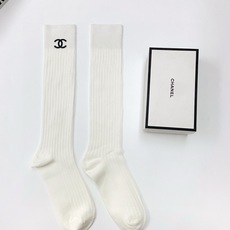 配包装 🌟【一盒一双】 🌟Chanel 香奈儿 经典字母logo纯棉长筒袜 小腿袜 🌟重工装饰个性时尚 🌟ins爆款! 配包装 🌟【一盒一双】 🌟Chanel 香奈儿 经典字母logo纯棉长筒袜 小腿袜 🌟重工装饰个性时尚 🌟ins爆款!