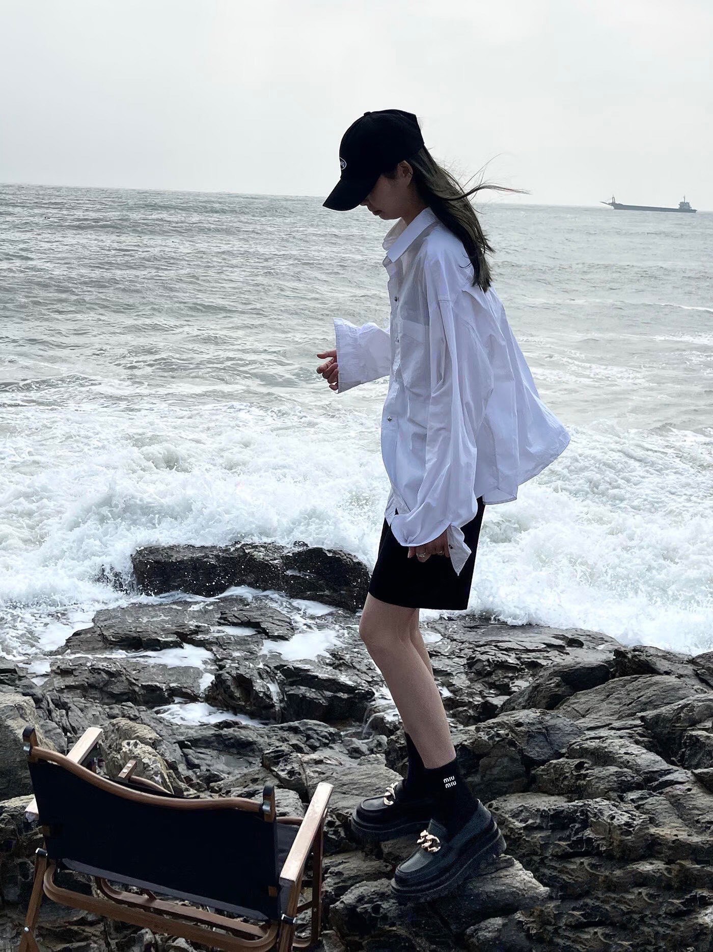 配包装 🌟【一盒4 双】 🌟缪缪 miumiu 经典字母logo纯棉中筒袜   🌟ins爆款！专柜在售ing 🌟好看到爆