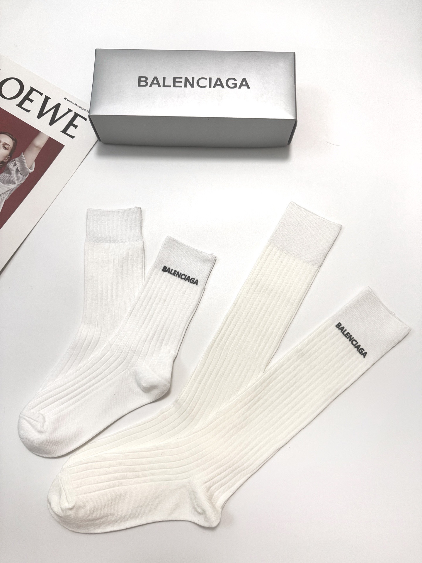 配包装 🌟【一盒2双】 🌟 巴黎世家 balenciaga 经典字母 长筒袜 短筒袜🔥双针针织材质，超完美结合，款式经典